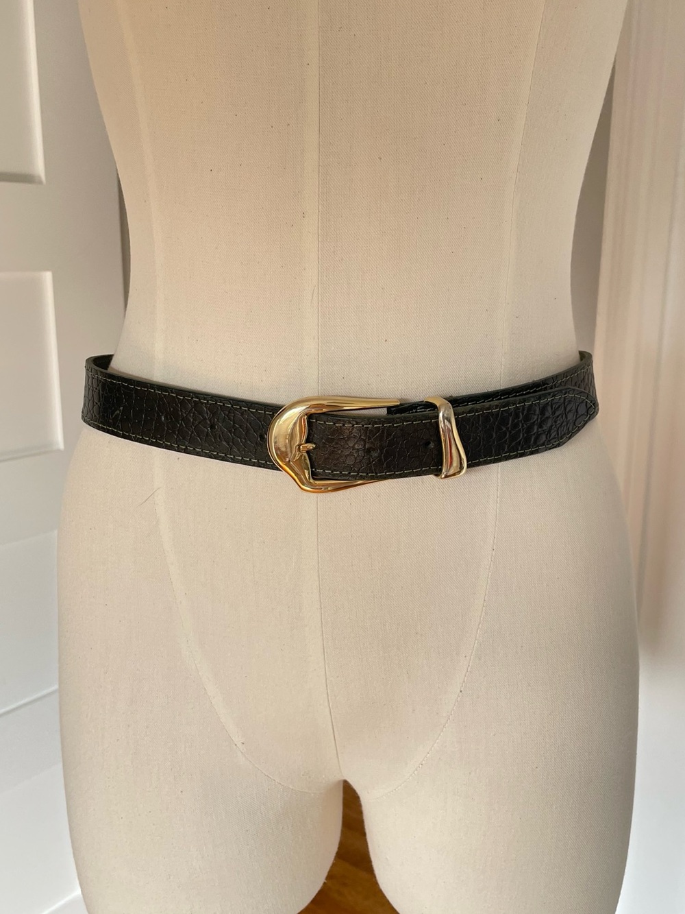 Leather belt